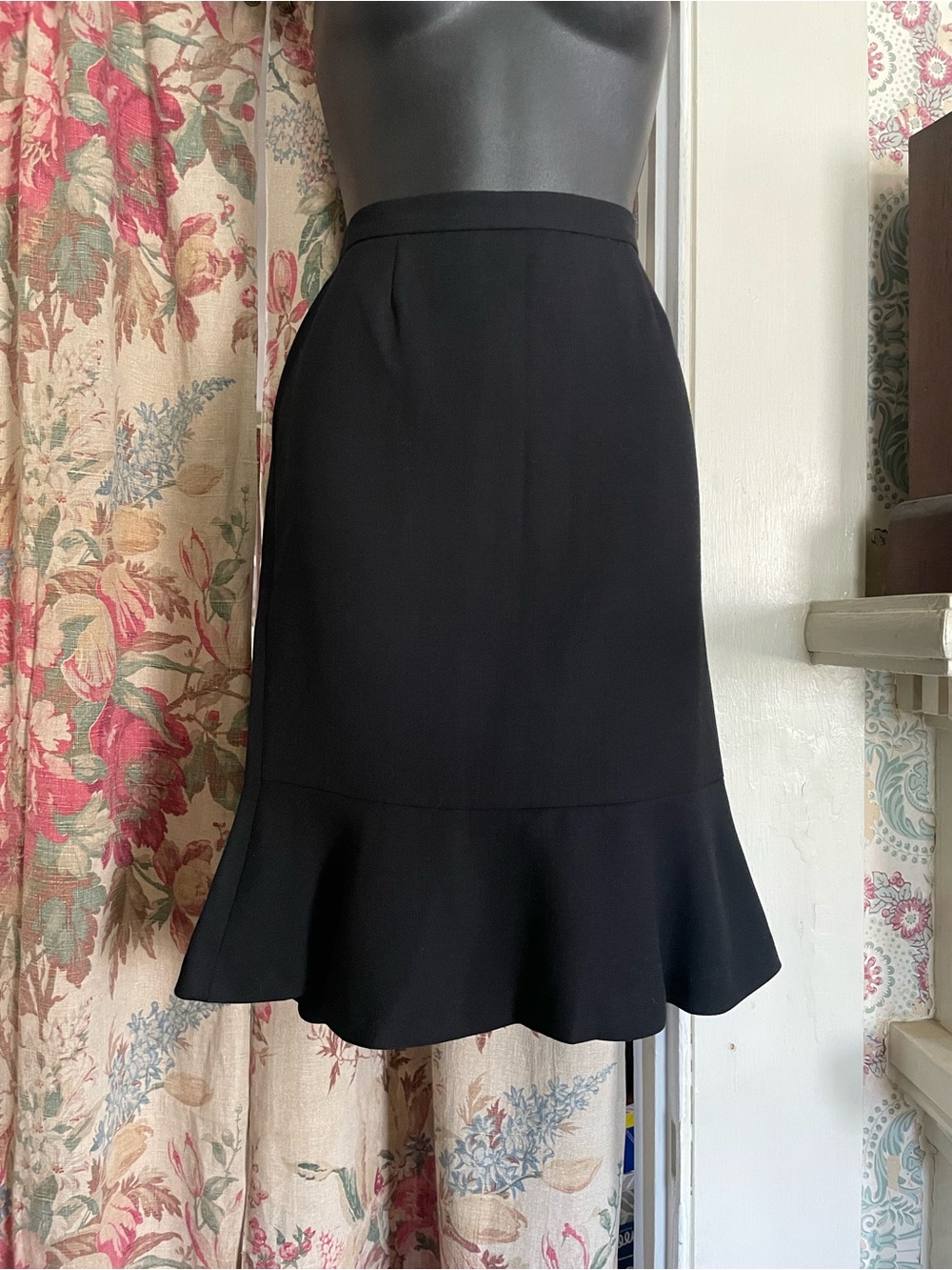 DOLCE & GABBANA Black Ruffle Hem Skirt